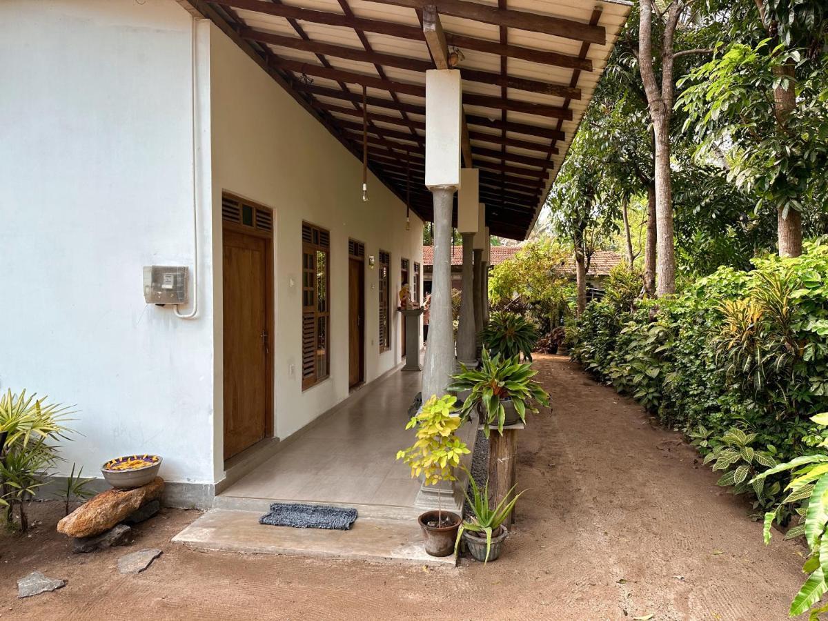 Midigama Inn Ahangama Exteriér fotografie