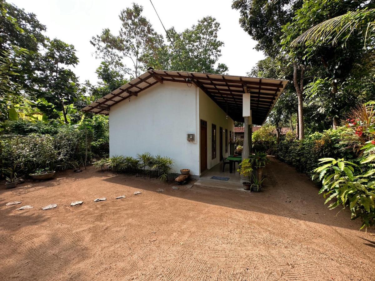 Midigama Inn Ahangama Exteriér fotografie